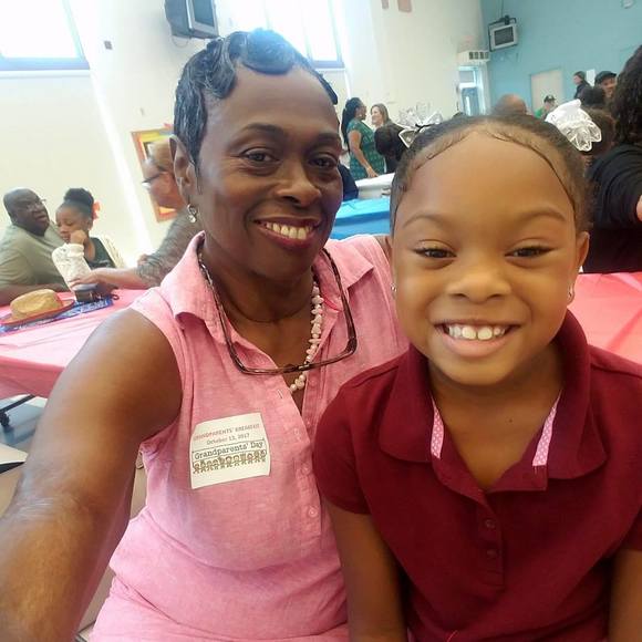 Meet your Posher, Loretta - Picture 1 of 1